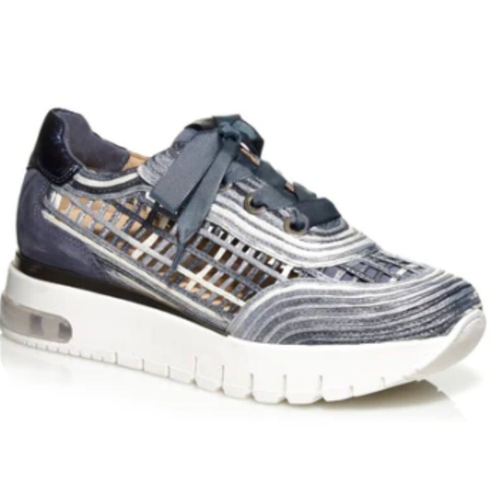 SoftWaves Ardi Denim Sneakers Euro Size 38.5 (US 8)